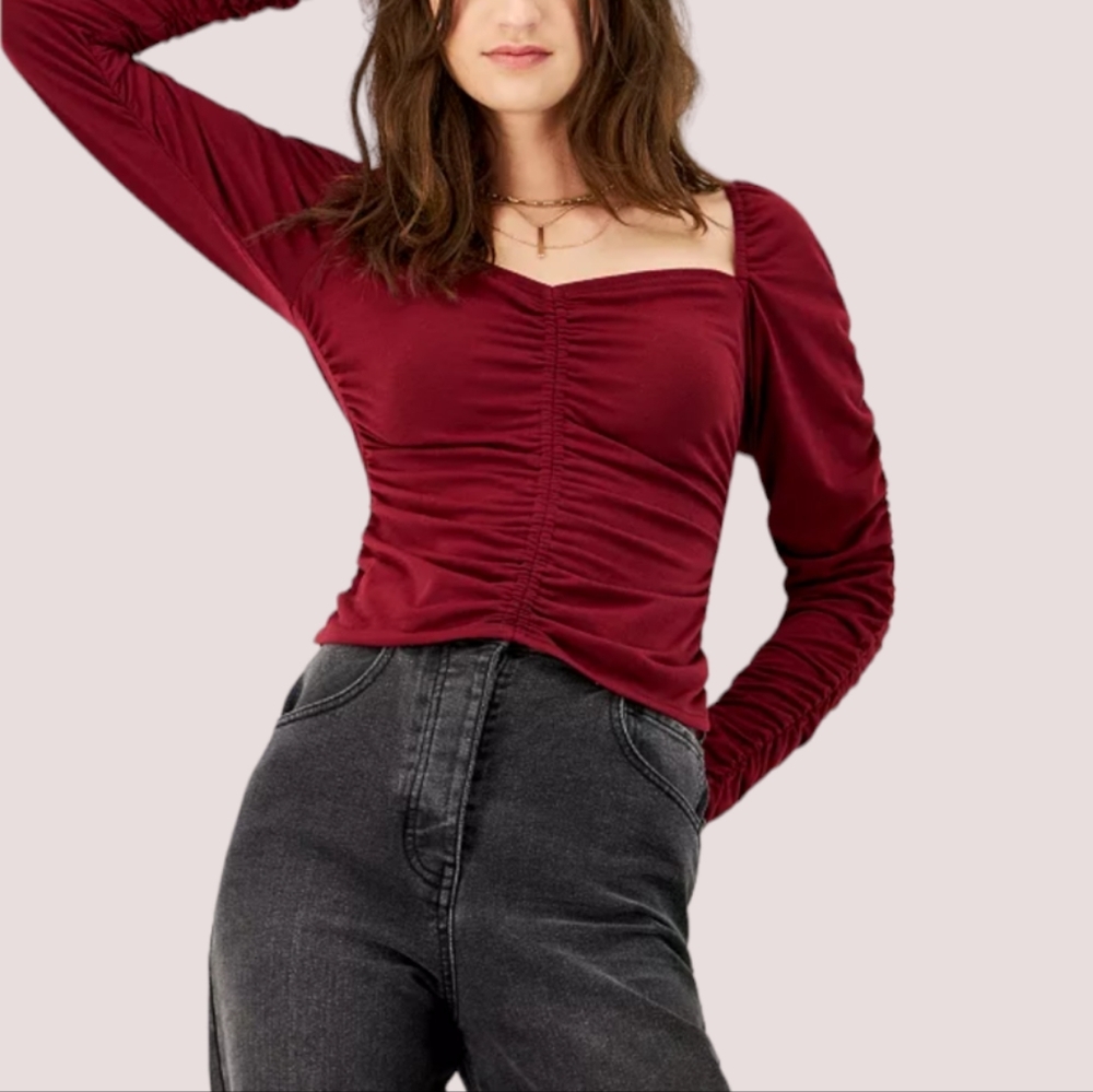 Kingston Grey Long Sleeve Sweetheart Neckline Top In Dark Red Maroon M